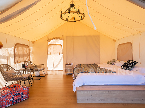 星野上 • 帐篷建筑案例 | 天津东丽在湖边度假营地